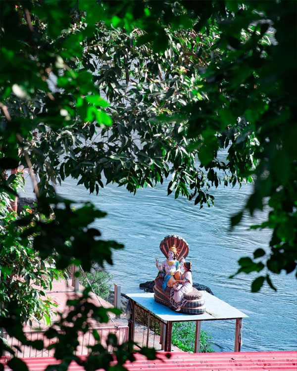 listing-details-carousel